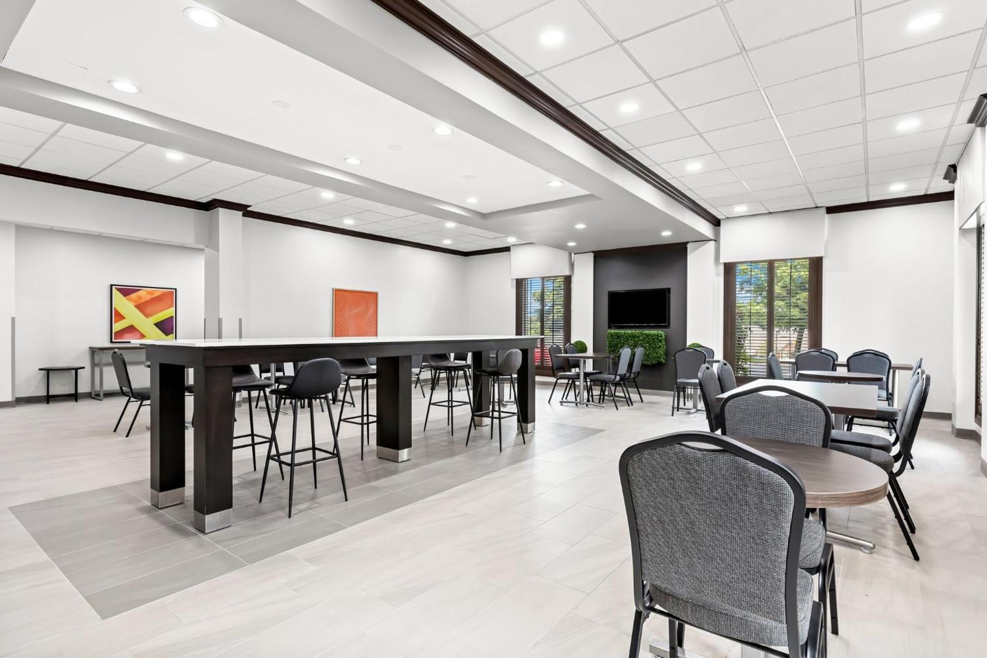 Hotel Express Nashville-hendersonville By Ihg 3*